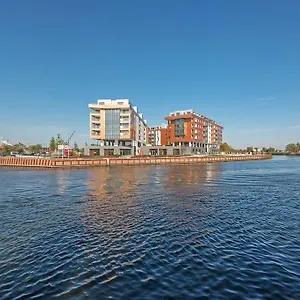 Riverside Apartments Apartament